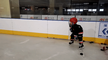 來(lái)自南方的冰球小將，在冰面上尋找快樂(lè )與夢(mèng)想