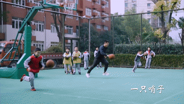 體育老師“實(shí)力破圈” 來(lái)看上?；盍@丁“五虎將”