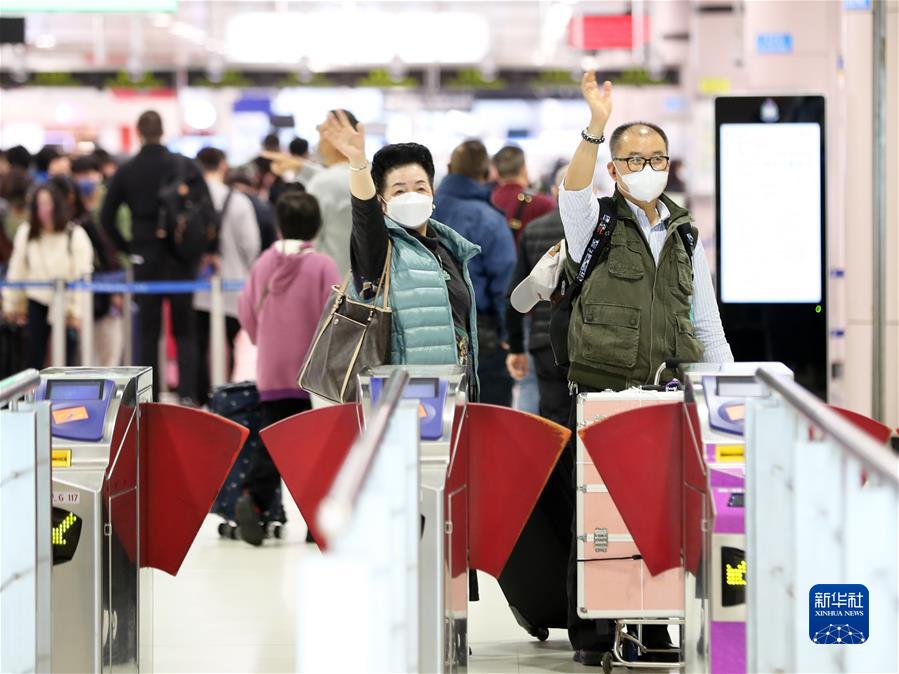 （港澳臺·香港故事·圖文互動(dòng)）（3）回家過(guò)年