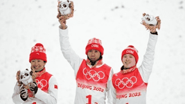 冬奧會(huì )頒獎：冠軍來(lái)了，誒，怎么又來(lái)了？