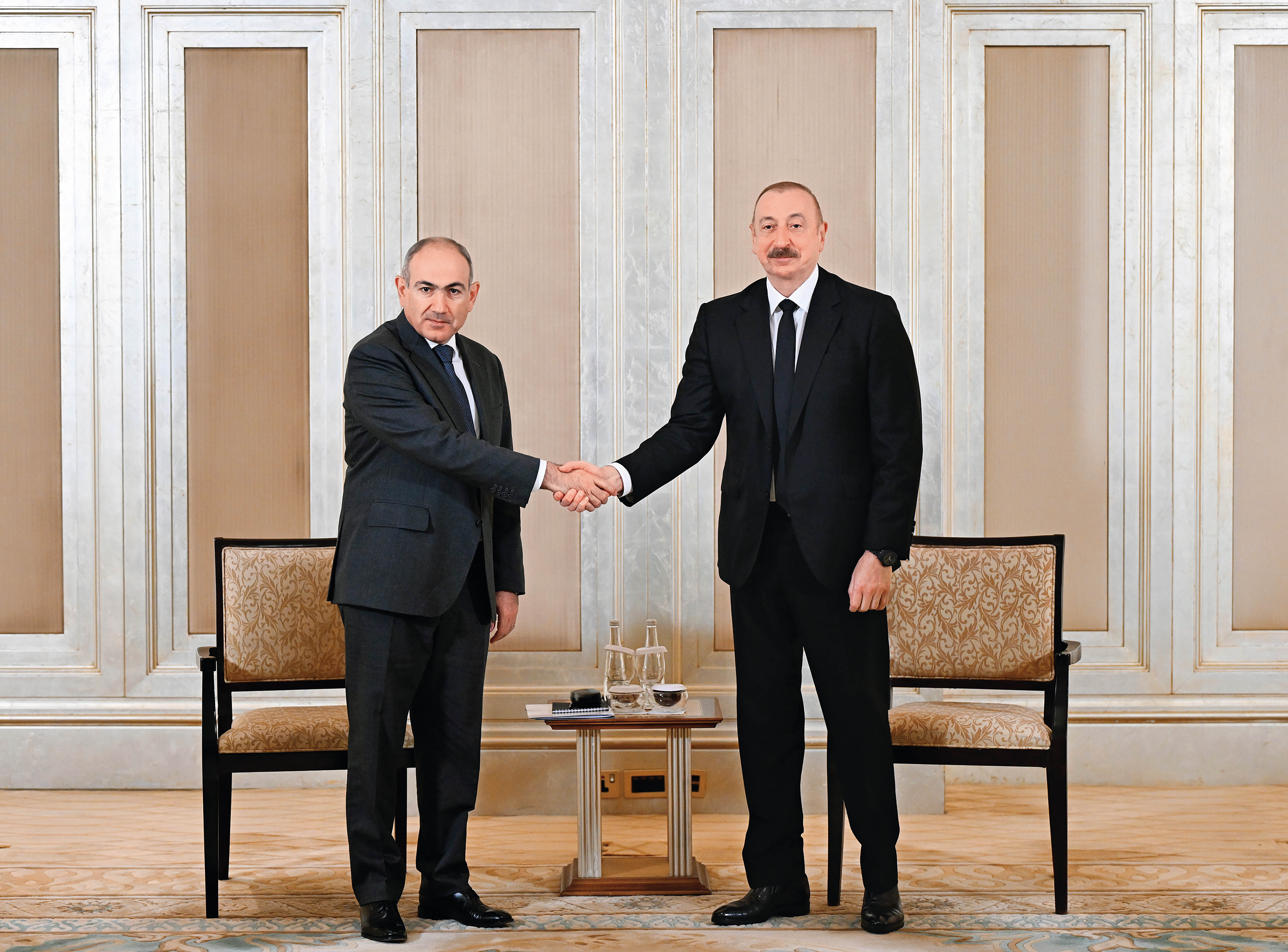 阿塞拜疆的“小國大外交”