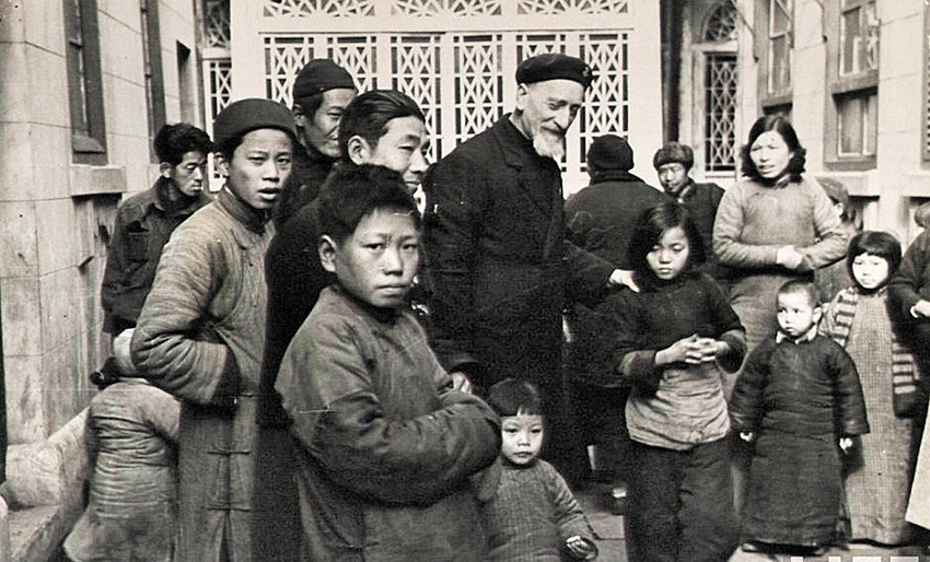 上?！澳鲜须y民區”：中外協(xié)作保護戰時(shí)平民創(chuàng  )舉