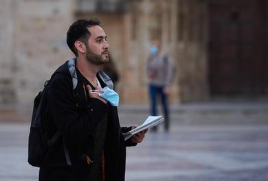 西班牙:取消戶(hù)外口罩令