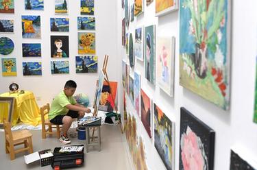 合肥:多彩假期展才藝