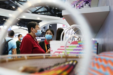 新華全媒+丨服貿會(huì )不斷擴大的“朋友圈”