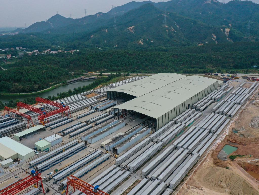 新華全媒+丨黃茅?？绾Ｍǖ琅_山段預制箱梁過(guò)千片