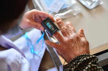 湖南湘潭:送醫服務(wù)到農村