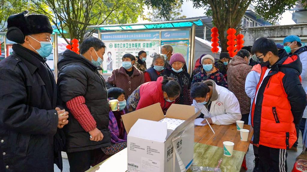 “鄉村暖冬計劃”為我國農村捐贈價(jià)值過(guò)億元新冠防疫用品