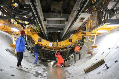 新華全媒+·新春走基層丨福州：重點(diǎn)項目“卯”足干勁加快建設