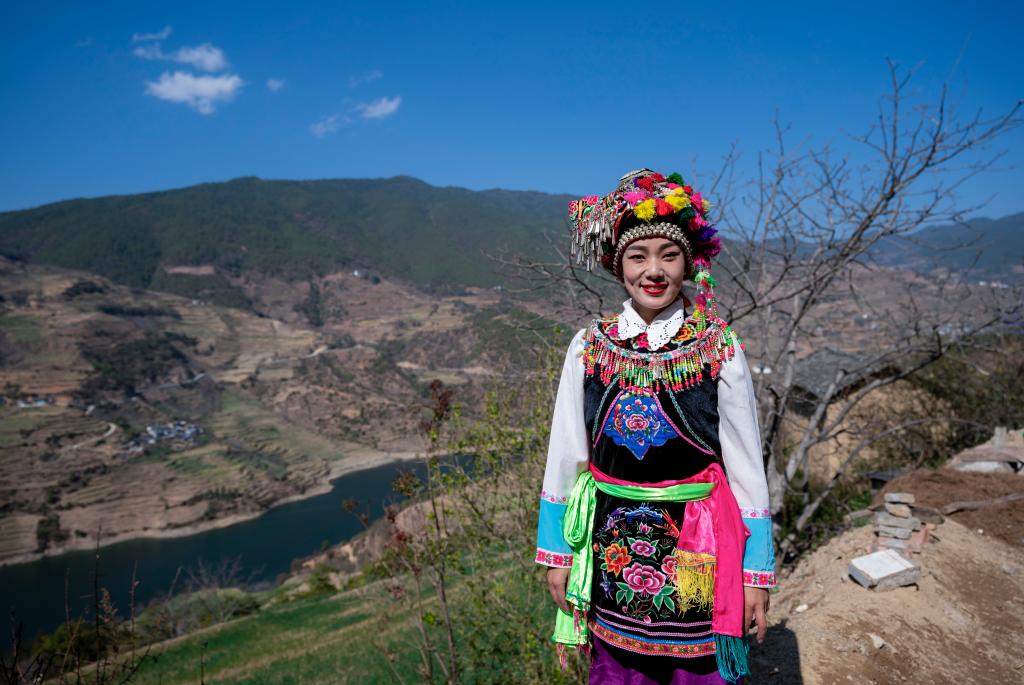 代表風(fēng)采錄丨魯麗華：以文藝力量助力鄉村振興