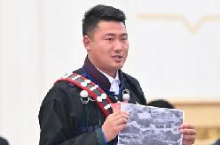 兩會(huì )·影像鏈接丨全國人大代表吉列子日：三張照片的故事