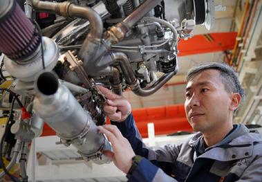 從航模到旋翼機，他讓夢(mèng)想“飛”進(jìn)現實(shí)