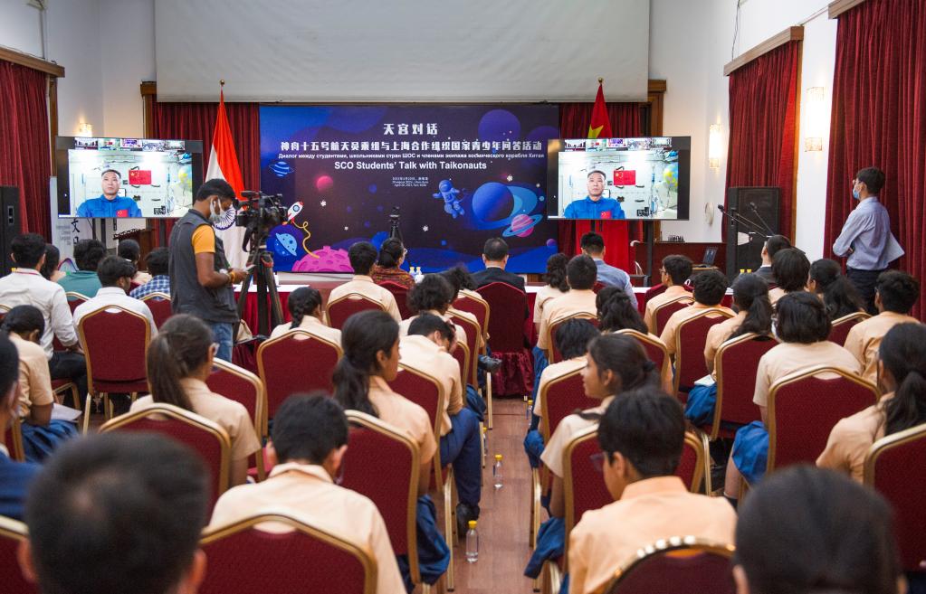 印度青少年應邀參加“天宮對話(huà)”活動(dòng)