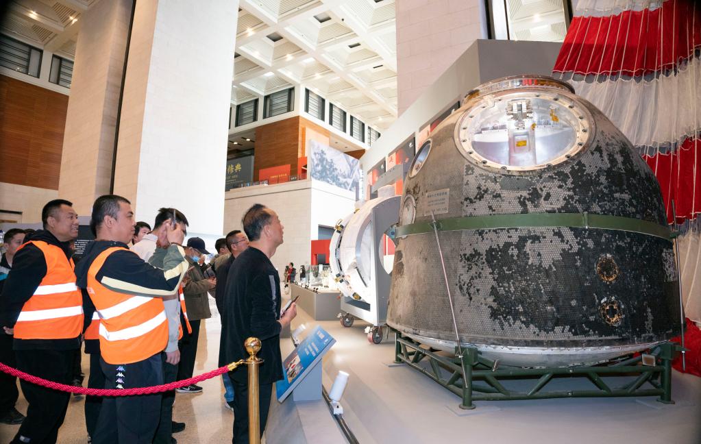 中國航天日:一線(xiàn)建設者見(jiàn)證航天成就