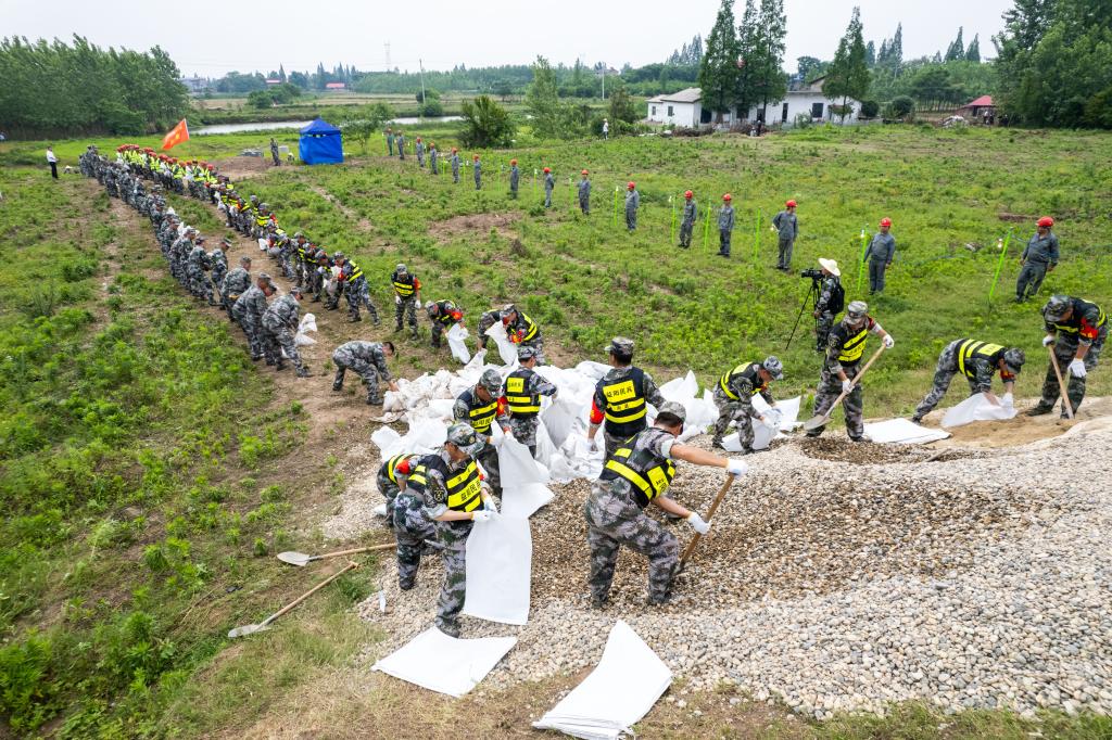 湖南益陽(yáng)：防汛演練 備戰汛期