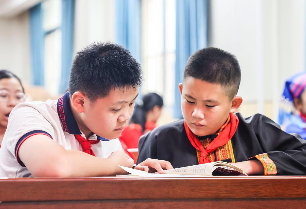 廣西梧州開(kāi)展城鄉青少年結對交流活動(dòng)