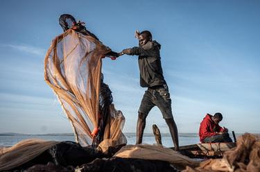 坦桑尼亞:維多利亞湖畔捕魚(yú)人