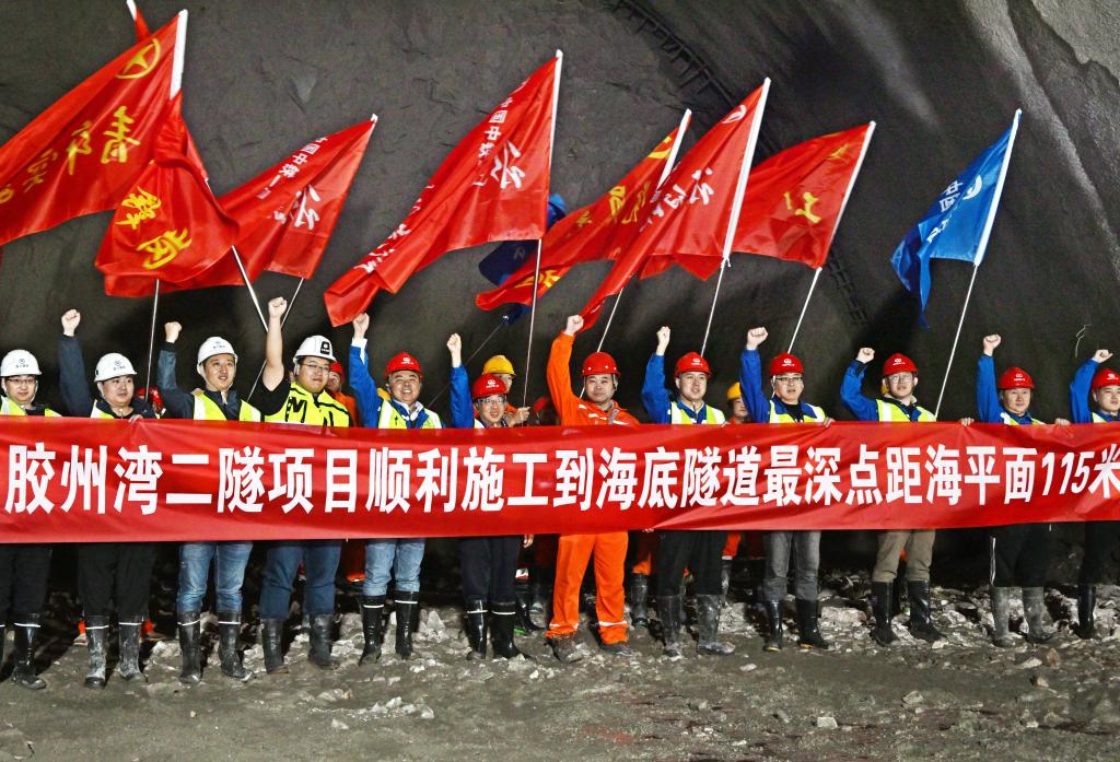 青島膠州灣二隧：海底施工達設計最深點(diǎn)