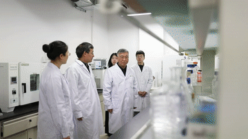 司富春：提升中醫藥服務(wù)能力