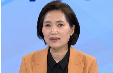 炒作中國新能源“產(chǎn)能過(guò)?！笔敲黠@的雙標行為