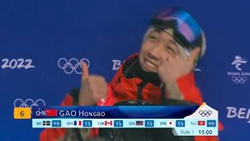 他只得了15分卻笑得很幸福 閃光的，不只有獎牌