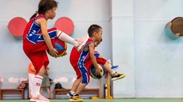 必須流汗！會(huì )打比賽！我國中小學(xué)體育課今秋大變樣