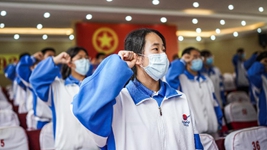 以青春之我，貢獻偉大時(shí)代