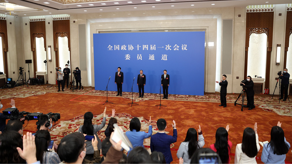 全國政協(xié)十四屆一次會(huì )議第二場(chǎng)“委員通道”集體采訪(fǎng)活動(dòng)