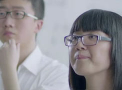 為青年創(chuàng  )造機遇